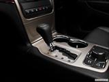  Gear shifter/center console photo